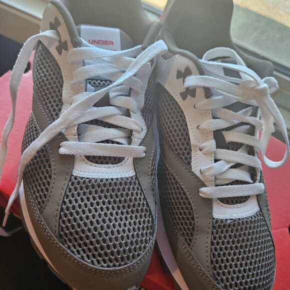 UNDER ARMOUR BRAND NEW RUNNING SHOES SIZE 9.5 - Picture 6 of 7
